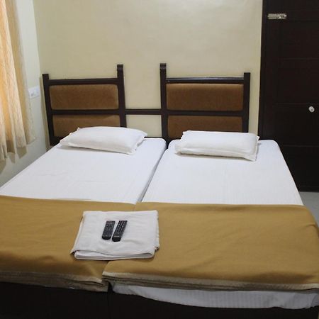 Anna Hotel Thiruvananthapuram Exterior photo